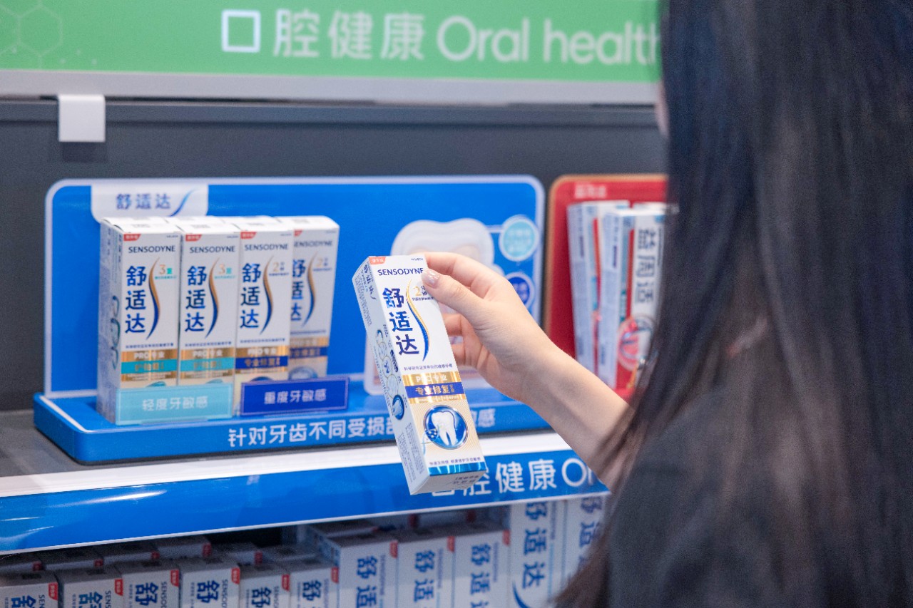 Customer reaching out for a Sensodyne product