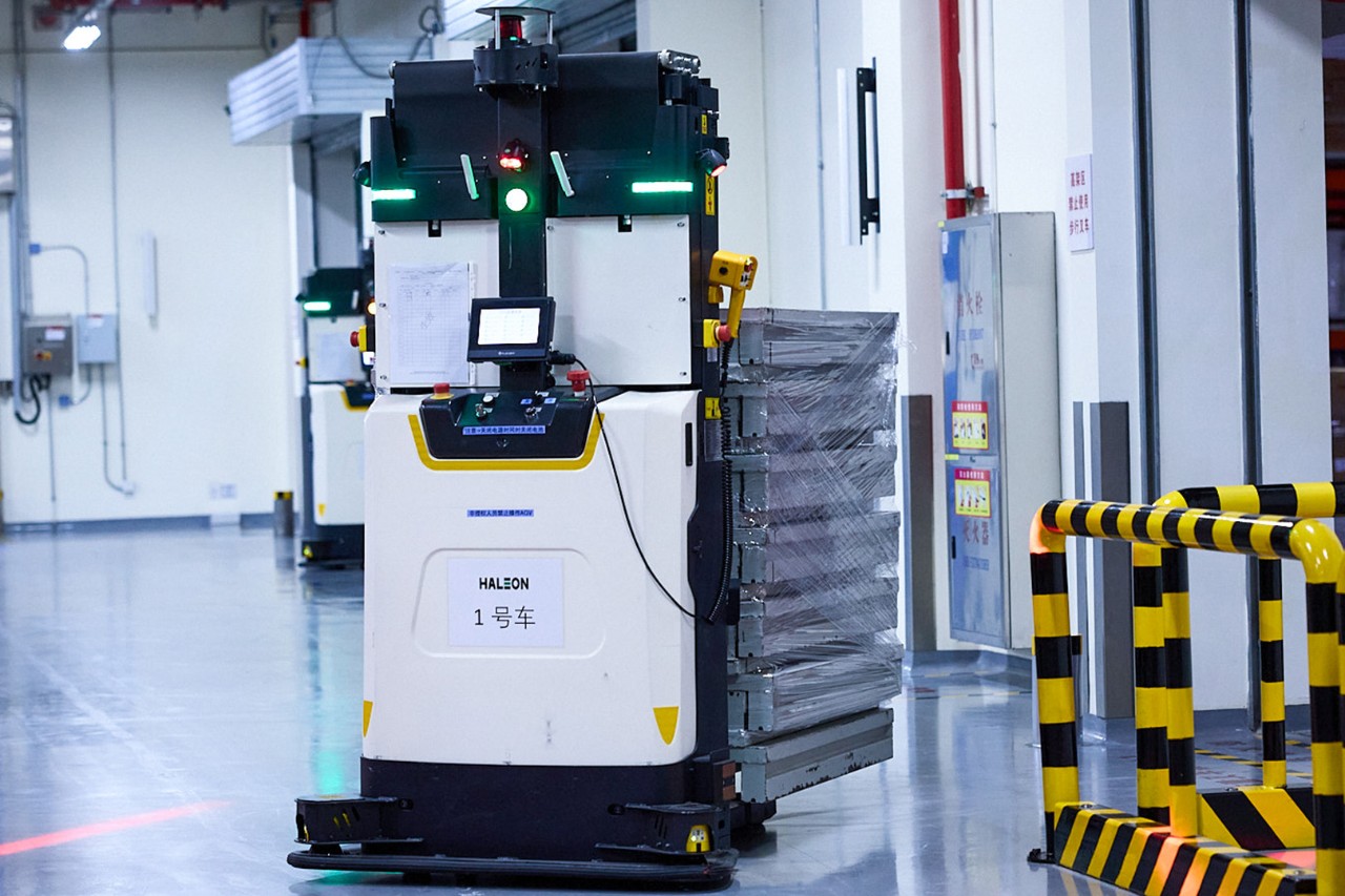 Heavy loading machine